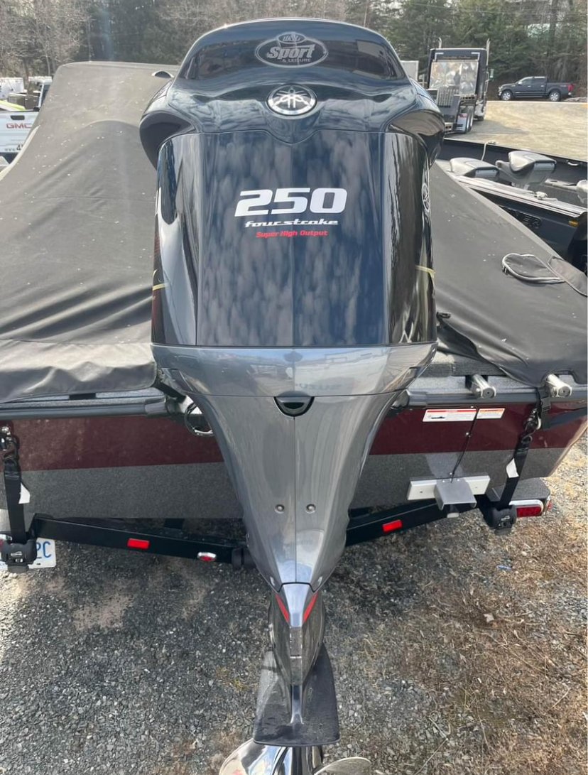 store_01J4EK2MZ47G9BYA3S3GRAJAW4_assets_1722776814559-IMG_1401 Used Yamaha Outboard 250hp Vmax for sale