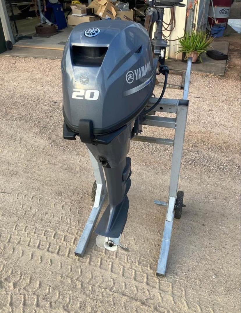 Used Yamaha 20hp Outboard Motor Tiller for sale
